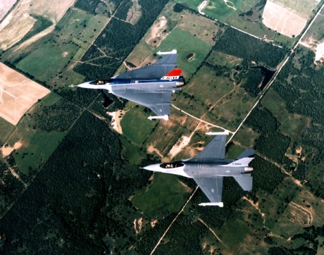 F-16_and_F-16XL_aerial_top_down_view